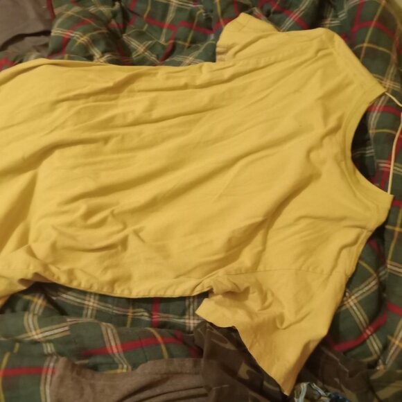 Vjntage Mens XL Yellow Cute Puppy Dog Shirt as seen in the movie The Hangover - Picture 6 of 6
